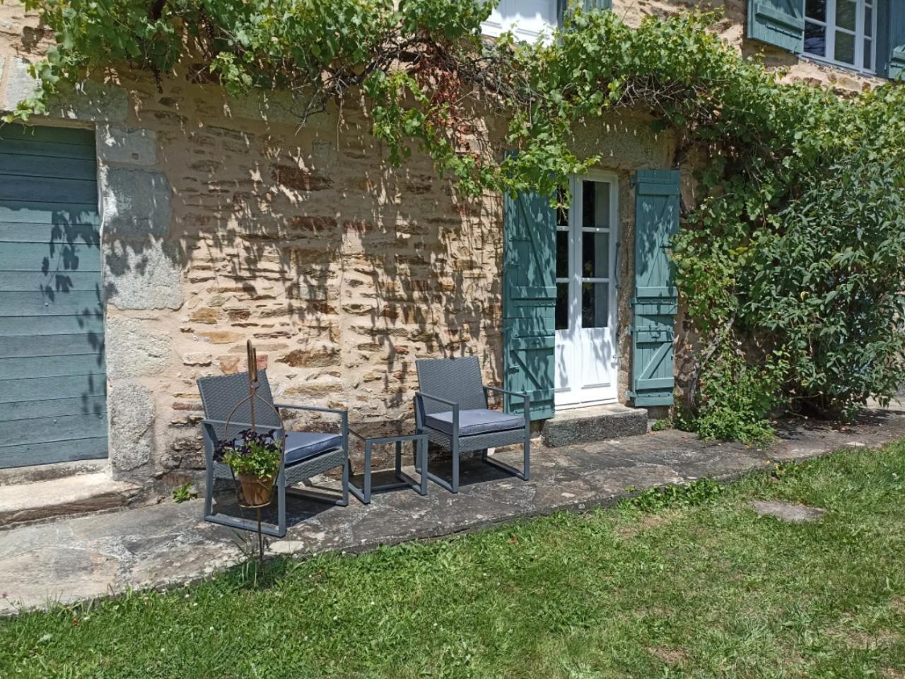 Le Bonheur Du Perigord - Chambre D'Hote Bed & Breakfast Mialet  Bagian luar foto