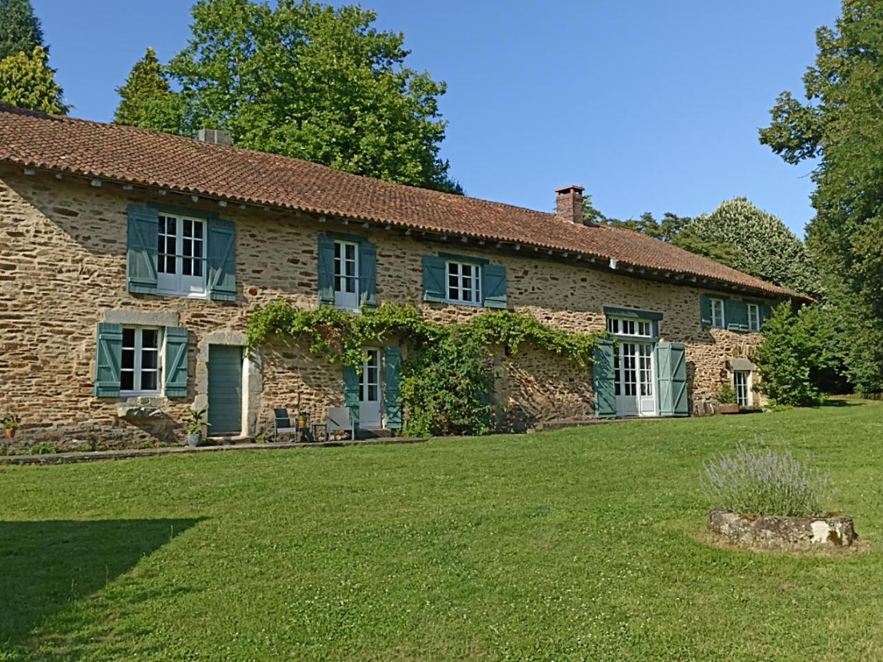 Le Bonheur Du Perigord - Chambre D'Hote Bed & Breakfast Mialet  Bagian luar foto